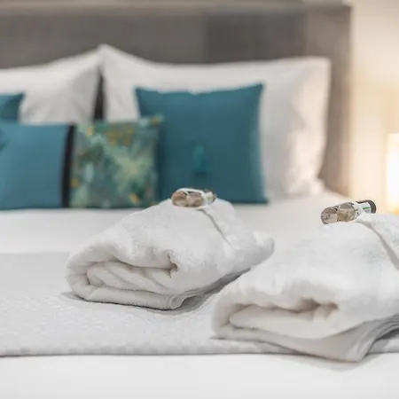 Elegant Mavili Suite By Cloudkeys Афины Экстерьер фото